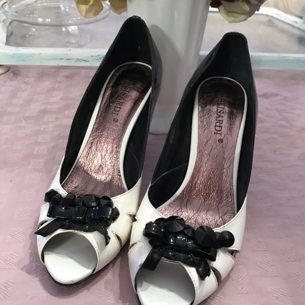 Shoes - Picture 3 of 3